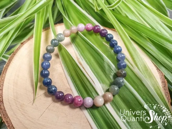 bracelet saphir multicolore 6mm sur rondin de bois - boutique de lithothérapie en ligne univers quantic shop