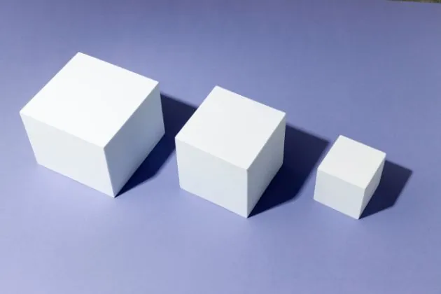 les 5 solides de platon 3 cubes de tailles différentes